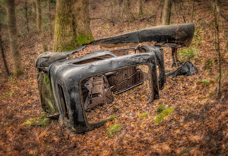>Abandoned Automobile on NC Hwy 288